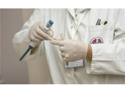 佩服中醫思維!北大專家:美國每年醫療費比中