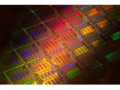 半導(dǎo)體巨頭恩智浦：將為客戶建立一條中國芯片