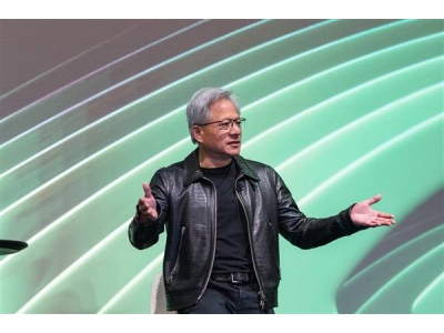 黃仁勛十年首加薪,年薪近3.63億!NVIDIA股價飆升