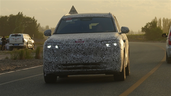 問界又一爆款SUV將至！全新M7諜照曝光：果然換了設計