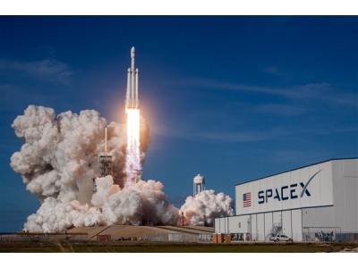 馬斯克的“火星速度”代價:SpaceX星艦基地工傷