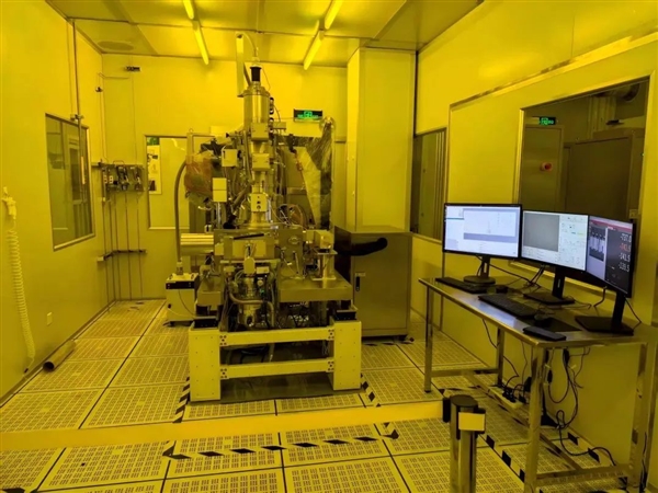 全國首臺國產商業電子束光刻機面世！精度0.6nm比肩國際主流