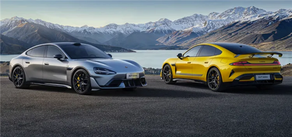 “登陸”日本!小米SU7 Ultra亮相東京 官宣有意引入本土銷售