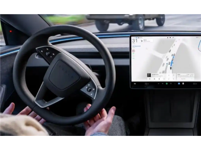 特斯拉FSD v14.2.1遭用戶集體吐槽：速度檔位差異過