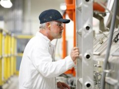 蘋果為何投資康寧？事關(guān)iPhone 8玻璃殼和AR眼鏡