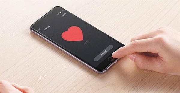 國產手機的公式化借鑒,魅族腰圓鍵+一刀切天線