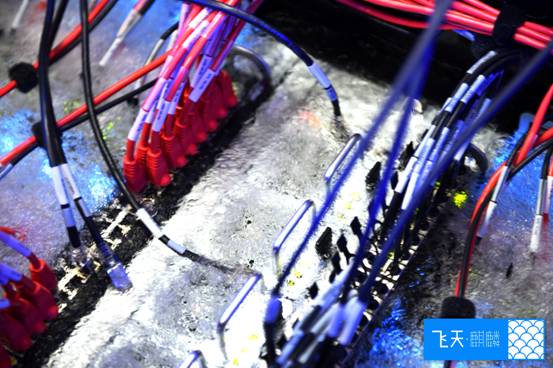 Macintosh HD:Users:zhangxiaoxi:Downloads:阿里云麒麟浸沒式液冷數據中心解決方案.jpg