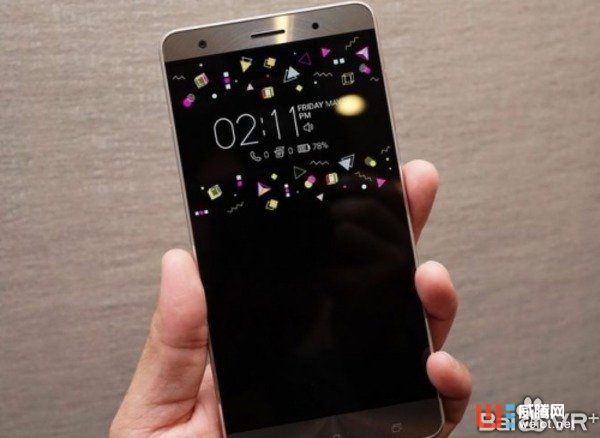 華碩ZenFone AR即將發售 8G運存太厲害