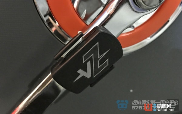 讓健身自行車秒變VR健身中心 VirZOOM推出全新VZ Sensor裝置